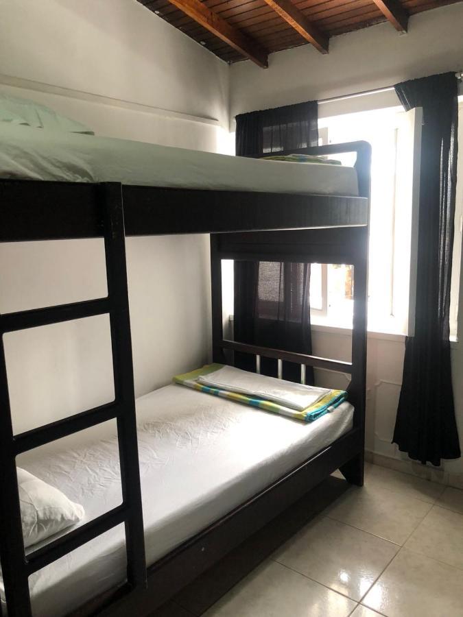 New Memphis Hostal Medellín Eksteriør billede