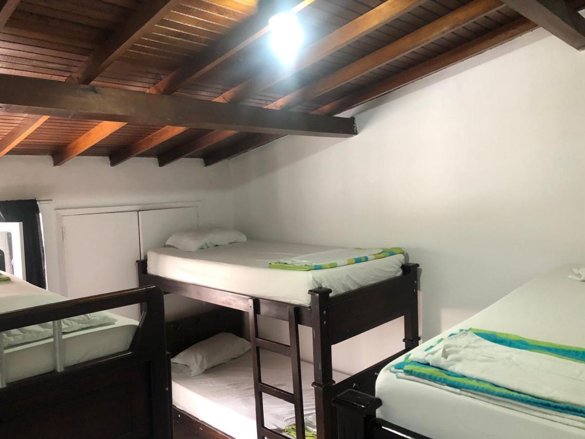 New Memphis Hostal Medellín Eksteriør billede