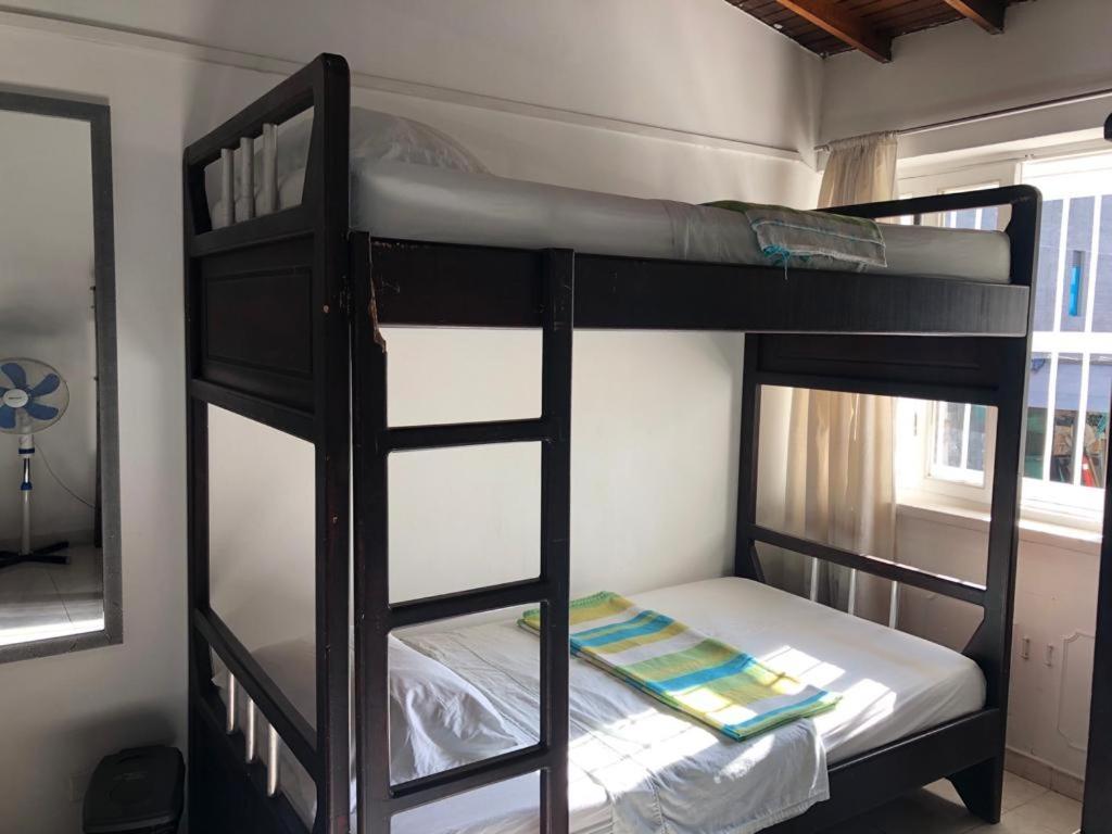 New Memphis Hostal Medellín Eksteriør billede
