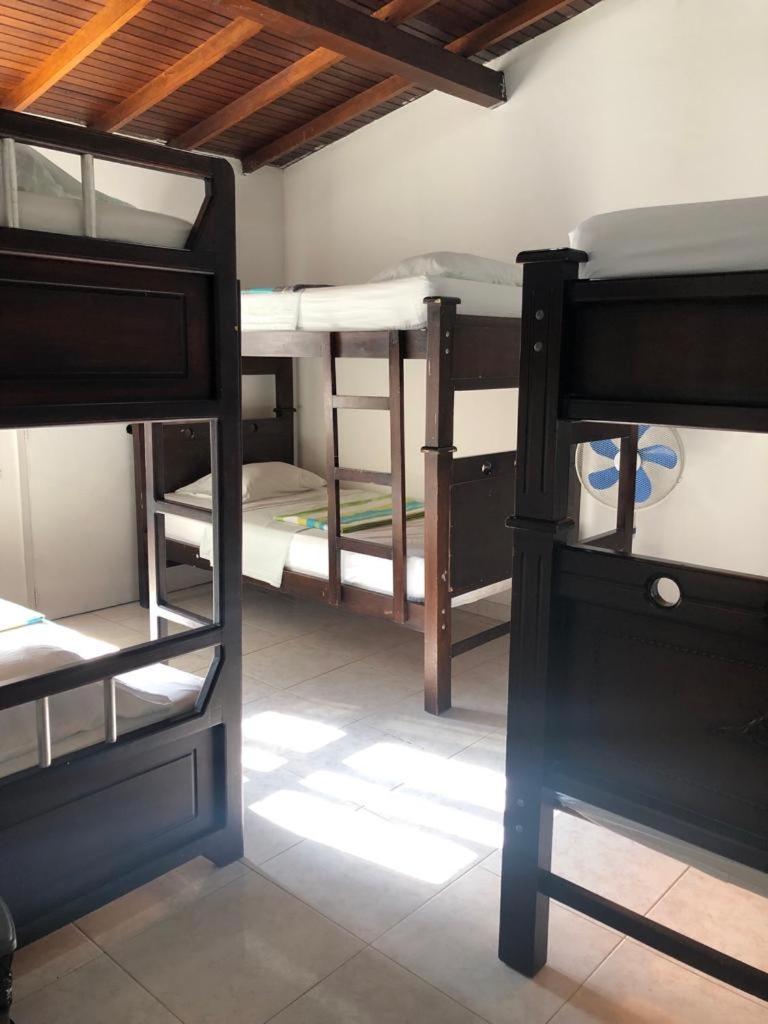 New Memphis Hostal Medellín Eksteriør billede