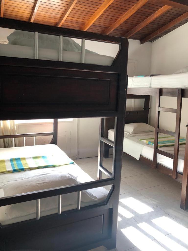 New Memphis Hostal Medellín Eksteriør billede