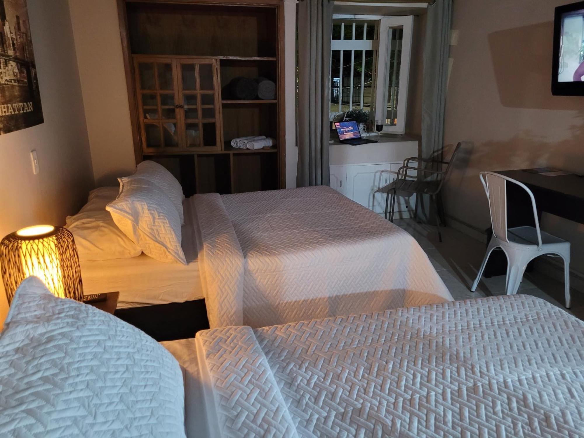 New Memphis Hostal Medellín Eksteriør billede